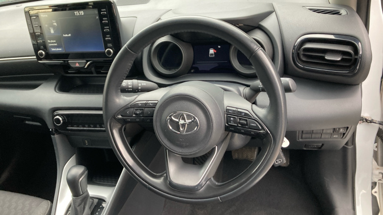 Toyota Yaris 1.5 Hybrid Design 5dr CVT Hybrid Hatchback